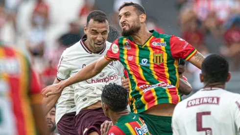 Foto: Celio Junior/AGIF - Léo Condé tem reforço na zaga para atuar ao lado de Nilson