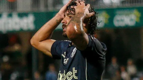 Foto: Gabriel Machado/AGIF – Goulart abre o jogo e manda recado para torcida do Santos sobre vaias