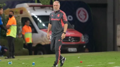 Foto: Gil Gomes/AGIF - Internacional, de Mano Menezes, chegou ao quarto empate seguido na Série A