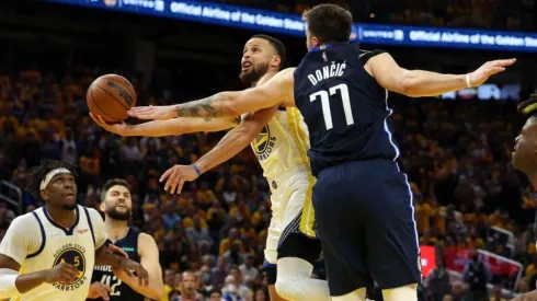 Harry How/Getty Images/ NBA | Dallas Mavericks x Golden State Warriors: saiba onde assistir AO VIVO o terceiro jogo das finais de conferência.