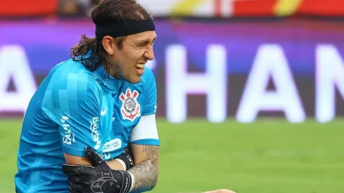 Foto: Marcello Zambrana/AGIF - Cássio saiu com dores.