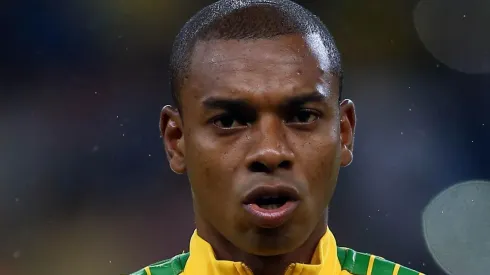 Foto: Cristiano Andujar/AGIF - Além de Fernandinho, Athletico está interessado em reforçar a defesa