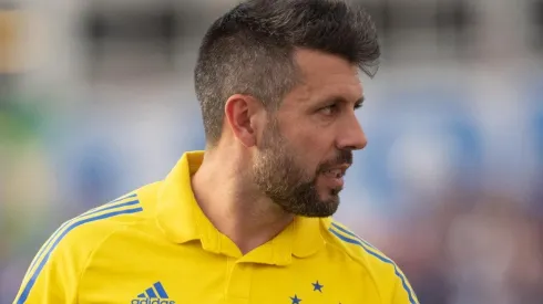Pezzolano não se cala e expõe sobre futuro no Cruzeiro: “Se cruzam no caminho”