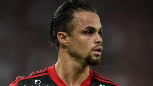 Al Hilal não para em Michael e quer comprar outro titular do Flamengo