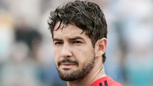 Pato revela bastidores de ameaças sofridas durante passagem no Corinthians: “Loucura”