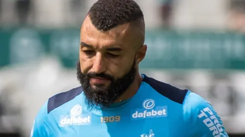 Foto: Robson Mafra/AGIF – Coritiba monitora substituto de Muralha no mercado