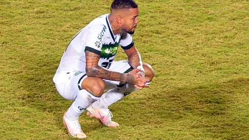 Walmir Cirne/AGIF. Maxwell ainda não tem nenhum gol com a camisa do Guarani