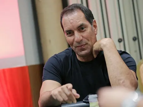 Ídolo de Vasco e Palmeiras participa de torneio de poker e ainda opina sobre desempenho da seleção brasileira: "jogadores envelhecidos"