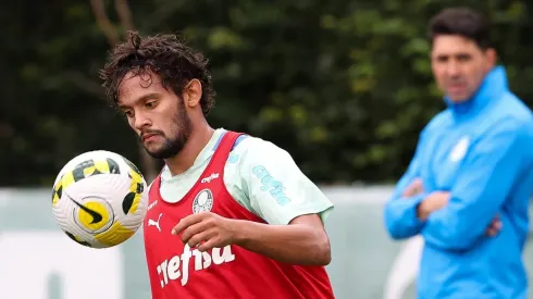 Gustavo Scarpa foi bem sincero ao falar de situação incômoda no trabalho com Abel Ferreira