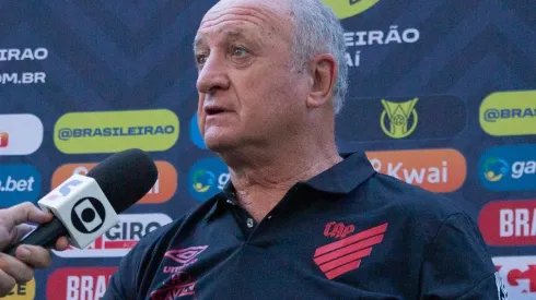 Gil Gomes/AGIF – Felipão se revolta com arbitragem.