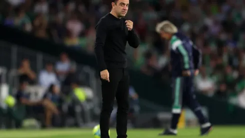 Getty Images/Fran Santiago - Xavi pode perder atacante do Barcelona para o Chelsea e torcida dos ingleses se empolga