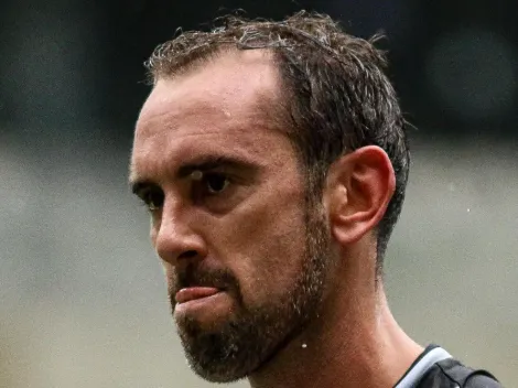 Godín quebra o silêncio sobre saída do Atlético e expõe papo com o Vélez Sarsfield