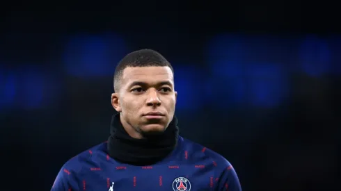 Mbappé renovou com o PSG até 2025
