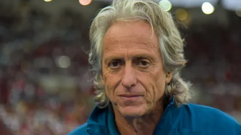 Foto: Thiago Ribeiro/AGIF - Jorge Jesus: português quer contar com a revelação do Coritiba no Clube turco