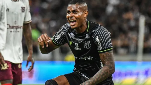 Foto: Kely Pereira/AGIF – Ceará irá desembolsar um valor maior que Cléber para adquirir zagueiro