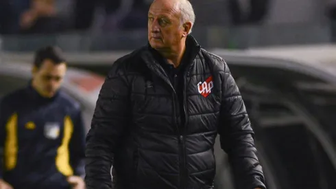 Foto: José Tramontin/athletico.com.br/Divulgação – Felipão: satisfeito com desempenho do Athletico no 2º tempo