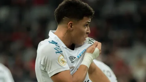 Foto: Robson Mafra/AGIF - Marcos Leonardo pode retornar de lesão para duelo contra o Juventude