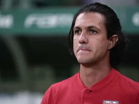 "Mais de R$ 54MI"; Barbieri desiste de meia-atacante e 'abre alas' ao Palmeiras