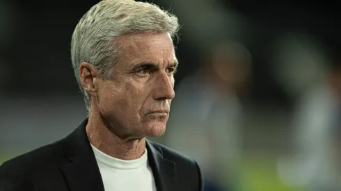 Foto: Jorge Rodrigues/AGIF - Luís Castro recolocou volante como titular da equipe