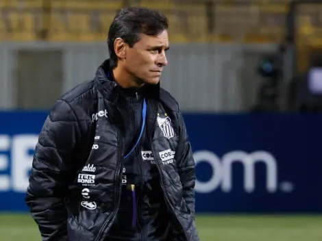 Esquecido por Bustos, meio-campista desabafa em sua rede social