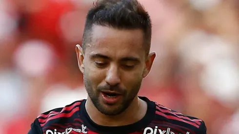 – Everton Ribeiro não vive um bom momento no Flamengo