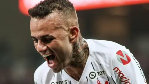 Foto: Marcello Zambrana/AGIF - Luan segue fora dos planos de Vítor Pereira.