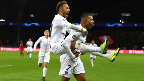 Foto: Clive Rose/Getty Images | Mbappé teria ressaltado indisciplina de Neymar em conversa com dirigentes do PSG