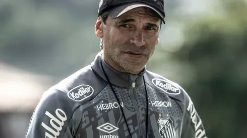 Foto: Ivan Storti/Santos FC – Bustos não vem contando muito com Jobson ao longo da temporada