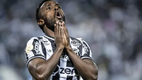 Foto: Raul Baretta/AGIF – Mendoza pode ganhar parceiro colombiano no ataque