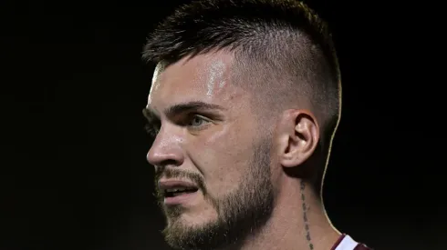 Foto: Thiago Ribeiro/AGIF - Grêmio não para em Nathan e quer outro meio-campista