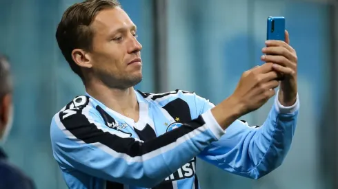 Agif/Pedro H. Tesch - Lucas Leiva volta ao Grêmio