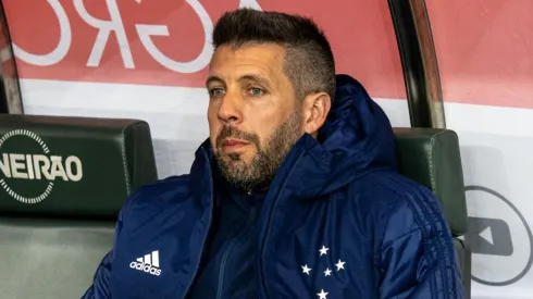 Foto: Alessandra Torres/AGIF - Pezzolano minimizou boa vantagem na tabela da Série B