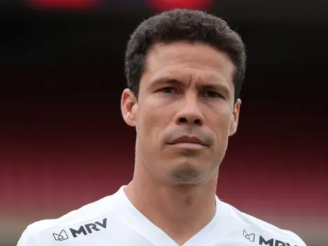 Hernanes rasga elogios à meia do São Paulo e divide opiniões na web; CONFIRA