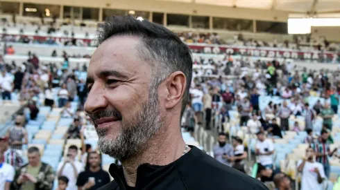 Thiago Ribeiro/AGIF - Vítor Pereira é exaltado no Corinthians