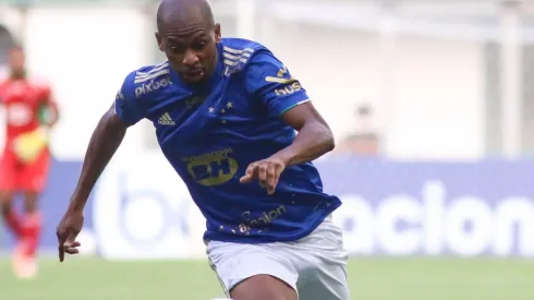 Fernando Moreno/AGIF - Guarani não para em Waguininho.