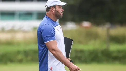 Foto: Flickr oficial do Náutico - R. Fernandes comandando treino.