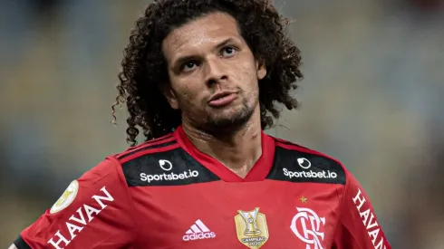 Foto: Jorge Rodrigues/AGIF - Arão será vendido ao Fenerbahçe na janela movimentada do Flamengo