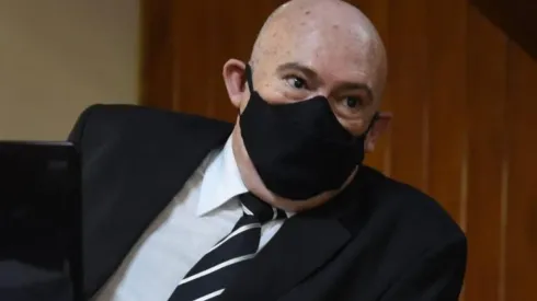 Foto: Reprodução/Santos FC - Andres Rueda leva chapéu por meio-campista da equipe