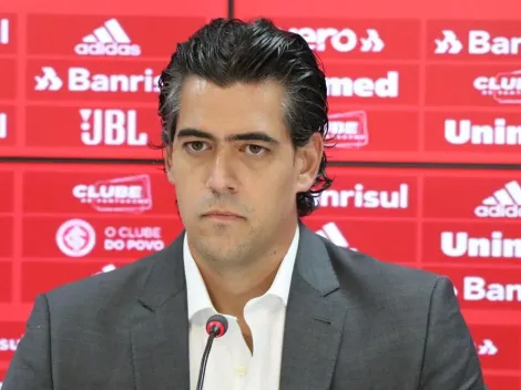 Após 'não' de Paulo Bracks, Santos fecha com dirigente campeão mundial pelo Internacional