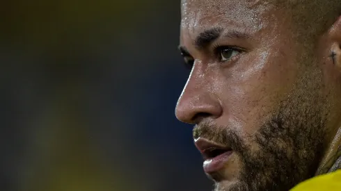 Foto: Thiago Ribeiro/AGIF – Neymar se manifestou sobre invasão de vândalo em Santos x Corinthians