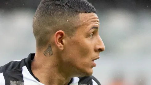 Guilherme Arana manda a real após a eliminação e faz promessa