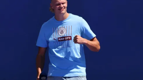 Manchester City Present New Summer Signings