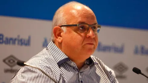 FOTO: LUCAS UEBEL/GREMIO FBPA – Romildo toma decisão sobre interesse de times da Série A em volante