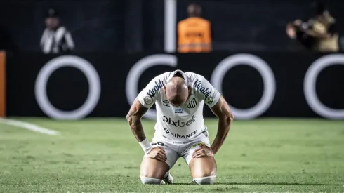 Foto: Raul Baretta/AGIF – Maicon é desfalque do Santos para a partida contra o Avaí