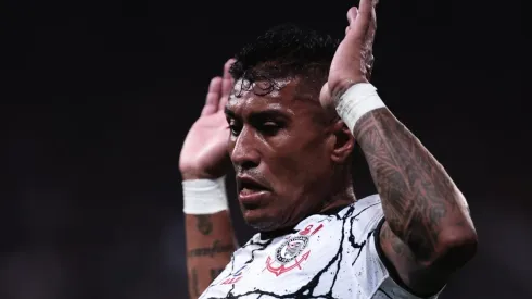 Foto: Ettore Chiereguini/AGIF - Paulinho está machucado, por isso Corinthians deve trazer Fausto Vera, do Argentino Jrs