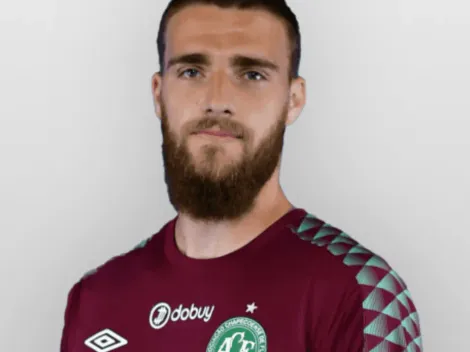 Chapecoense rescinde com Igor Bohn e mira na contratação de meio-campista do América-MG