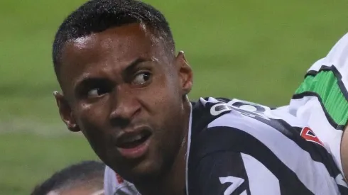 Foto: Fernando Moreno/AGIF - Ademir não foi acionado diante do Corinthians.