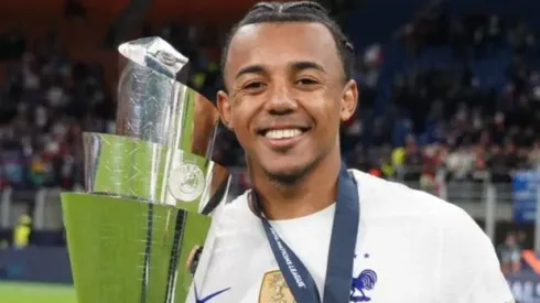 Reprodução/Federação Francesa (FFF) - Koundé acerta com o Barcelona