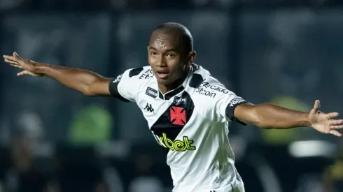 Foto: Jorge Rodrigues/AGIF | Contrato de Eguinaldo no Vasco é exposto