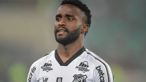 Foto: Thiago Ribeiro/AGIF - Mendoza é ausência de relacionados do Ceará contra o São Paulo